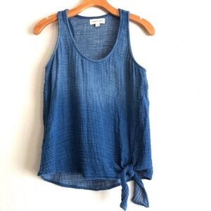Cloth & Stone blue sleeveless denim-inspired blouse top, size XS.